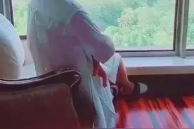 第一个母亲节！马丽晒怀抱宝宝视频 官宣升级当妈图片