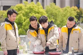 《极限挑战6》开启“心愿之旅”，岳云鹏桑拿房吃火锅图片