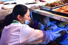湖北案板下学习女孩妈妈发文：感觉有点对不住她图片