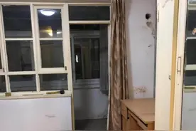 疯狂末班车！20万/平方米西城老破小学区房秒光，"都是全款，一犹豫，房子就没了！"图片