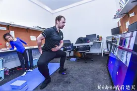 疫情之下，中俄教练被“逼”成了网红图片