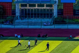 骗局翻新 大学生成卡贩眼中“香饽饽”图片
