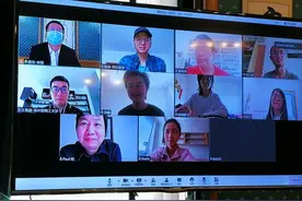 驻捷克大使同在捷克留学生教师代表座谈交流图片