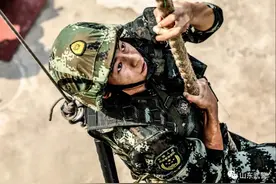 唯有读懂军人的眼神，才能读懂我们的心图片