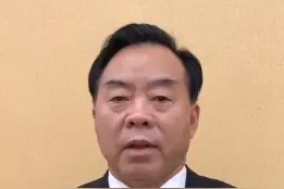 V观·竖屏30秒｜济南市教育局局长王品木：有序推动高初中其他年级五月底前复课视频封面