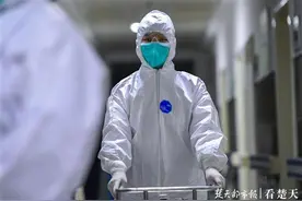 护士节，她们在镜头里摘下了口罩图片