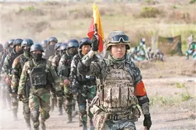 让英雄精神在国际演训场闪耀图片