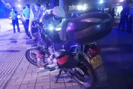 俩外卖同饮酒、同醉驾、同惹事、同被拘图片