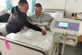 求助，我的哥哥“年纪”比我小，我要照顾他图片