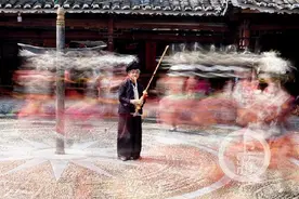 走进多彩贵州④ | 大山里的智慧——神奇的水上粮仓图片