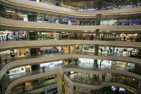 香港最值钱的购物街之一罗素街租金降至12年来最低图片
