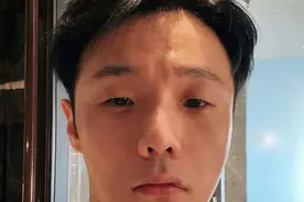 李荣浩发文怒怼物业：无处可逃、无处遁形、无处安放，最终爱的迫降图片