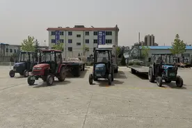 错时快反！铁骑连查五辆大型拖拉机拖拽非法拼装挂车入市营运！图片