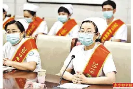 致敬！新时代最可爱的人——白衣天使图片