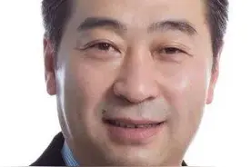 手脚掌长“痣”别忽视，它可能变成恶性黑色素瘤图片