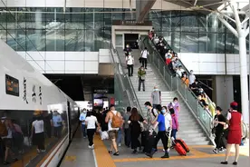 成铁局今起加开及恢复多趟列车图片