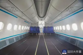 改装两架波音737，拆除座椅，深航将客机变成“空中货车”图片