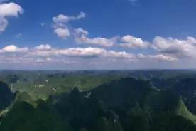 飞阅广西大化七百弄国家地质公园图片