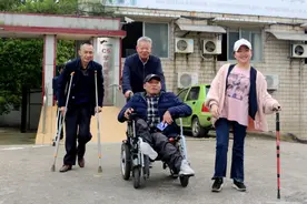 花数百万助1193明残疾人学车 天心区帮助困难群体达12000余人图片