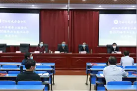 河南一高校校长：毕业生就业已由压力山大升为“压力天大”图片