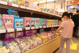 “重糖、高油盐、玩套路”是国产儿童零食三大痛，终于有人出手立规了图片