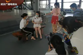 中山舰博物馆举行舰证·战疫情特别直播图片