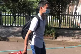 30秒 | 理工科毕业生返校 直言：最怀念实验室视频封面