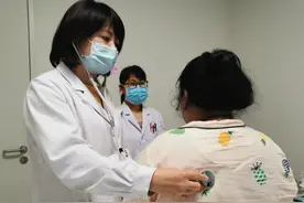 240斤超重孕妇合肥生产 8位医护人员上阵图片