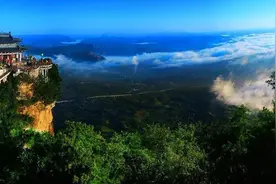 陇南成县 ￨ 雄奇鸡峰山的春夏秋冬图片
