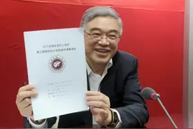 学生提案上两会：人大政协不再是概念，委员建议培养学生公共品格图片