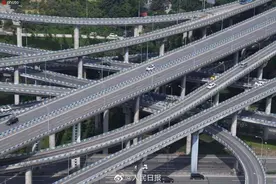 8D魔幻城市重庆代表性地标：让导航绝望的重庆立交桥图片