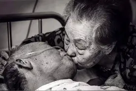 真爱：“兄妹”成夫妻，相爱80年：亲爱的，亲亲我……图片
