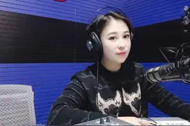 耐耐老师讲故事 |《我爱你》图片