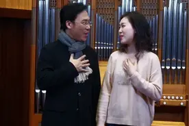 独家｜廖昌永携17岁女儿用歌声战疫，一曲《保重》饱含深情与祝福图片