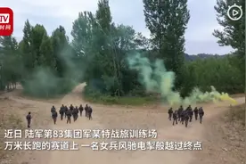 新成绩兵第一！清华学霸放弃保研成为女特种兵，网友：不爱红装爱武装图片
