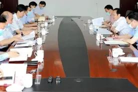 河南省政府国资委党委书胡广坤到河南能源调研时强调 讲政治顾大局 全面做好全国“两会”期间安全稳定工作图片