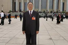 全国政协委员王建明建议：建立公益性地灾防治和应急抢险常备专业队伍图片