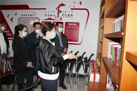 互字工程 | 内蒙古少儿出版社与通辽日报社开展党建工作座谈会图片