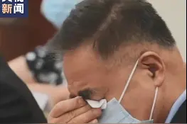 审议现场，人大代表张伯礼哭了！抗疫奋战82天“把胆留在武汉”图片
