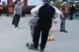 79岁广场舞大妈故意绊倒5岁男童，老人托人向孩子父母道歉，取得谅解图片