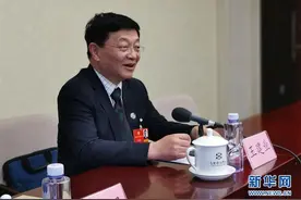 与重症患者一起闯关——北京医院院长王建业委员的战“疫”时刻图片