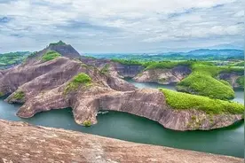 揭开飞天山千年悬棺的神秘面貌图片