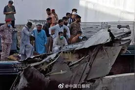 巴基斯坦空难细节曝光：飞行员两次忽视空管员要求降低飞行高度的警告图片