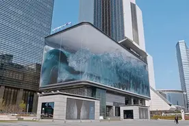 惊天“巨浪”闪现首尔！LED屏幕高清复现文艺复兴技术，网友：真·裸眼3D图片