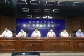 关注丨郑州严查：无信号灯路口机动车必须让人图片