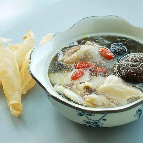 花胶蚝鼓煲什么汤 2026年花胶蚝豉鸡汤