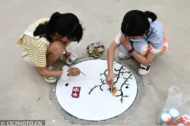 浙江仙居：校园“井”上添花 描绘“二十四节气”图片