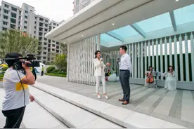 精研告白｜“济南中海首个星球系”景观示范区华美绽放图片