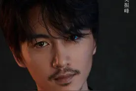 《冰雨火》曝定妆照！王一博穿警服敬礼英俊正气图片