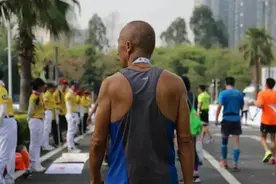 50岁的人开始跑步，太晚了吗？图片